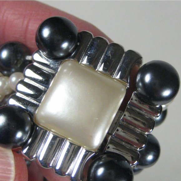 Imitation Pearl Necklace 20 Inch Silvertone Collar Beaded Statement Multi-Stran - Picture 3 of 11